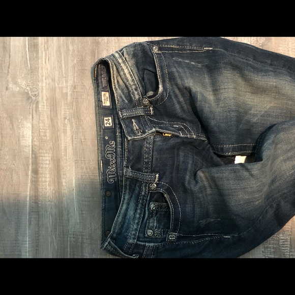 Miss Me Jeans. Boot Cut - Picture 3 of 4